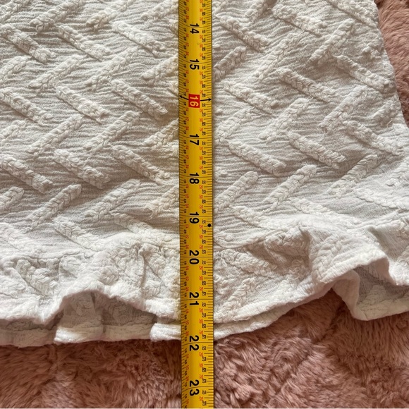 Line & Dot Short Sleeve Top Women’s Size Large - Picture 10 of 10